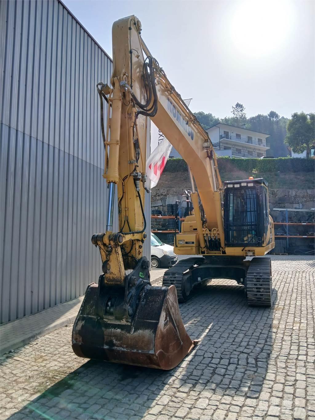 Komatsu PC210NLC-11 Гусеничні екскаватори