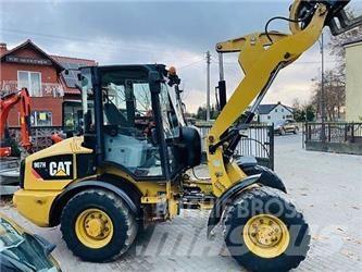 CAT 907H Фронтальні навантажувачі