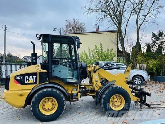 CAT 907H Фронтальні навантажувачі