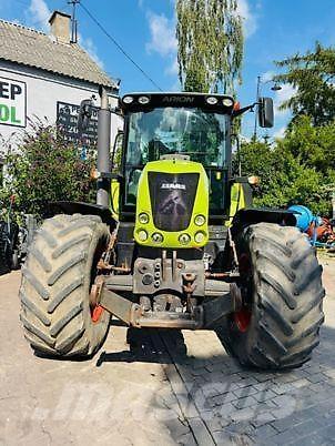 CLAAS ARION 640 Трактори