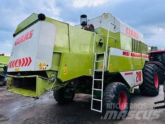 CLAAS MEGA 218 Зернозбиральні комбайни