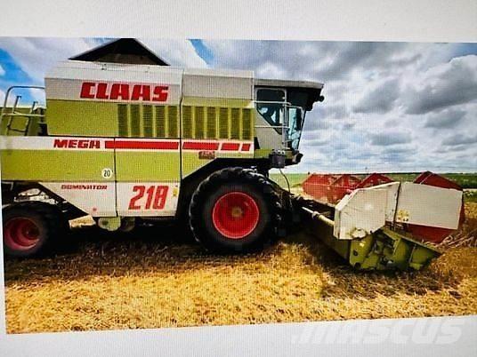 CLAAS MEGA 218 Зернозбиральні комбайни