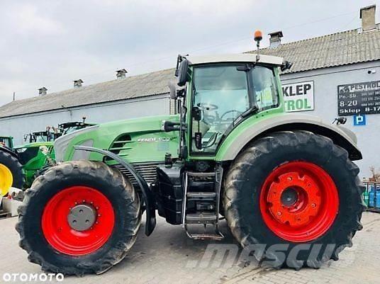 Fendt 933 VARIO Трактори