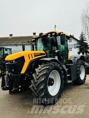 JCB FASTRAC 4220 Трактори