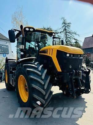 JCB FASTRAC 4220 Трактори