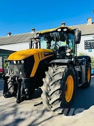 JCB FASTRAC 4220 Трактори