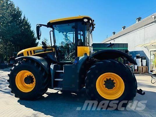 JCB FASTRAC 4220 Трактори