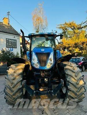 New Holland T7030 Трактори