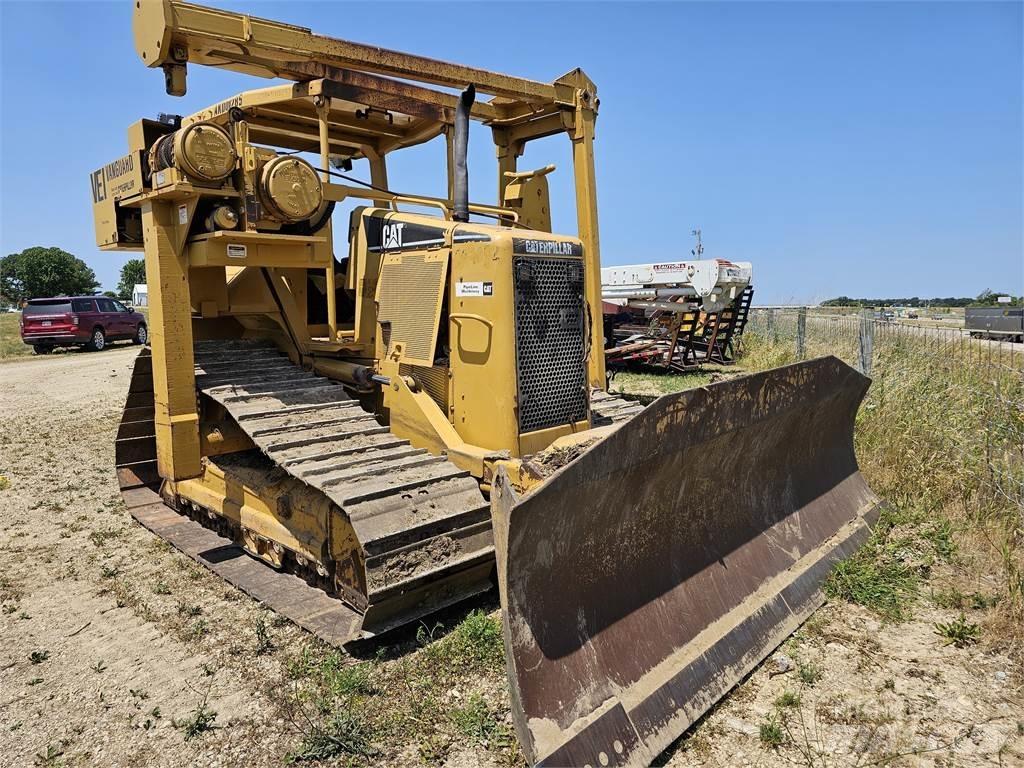 CAT D5N LGP Гусеничні бульдозери