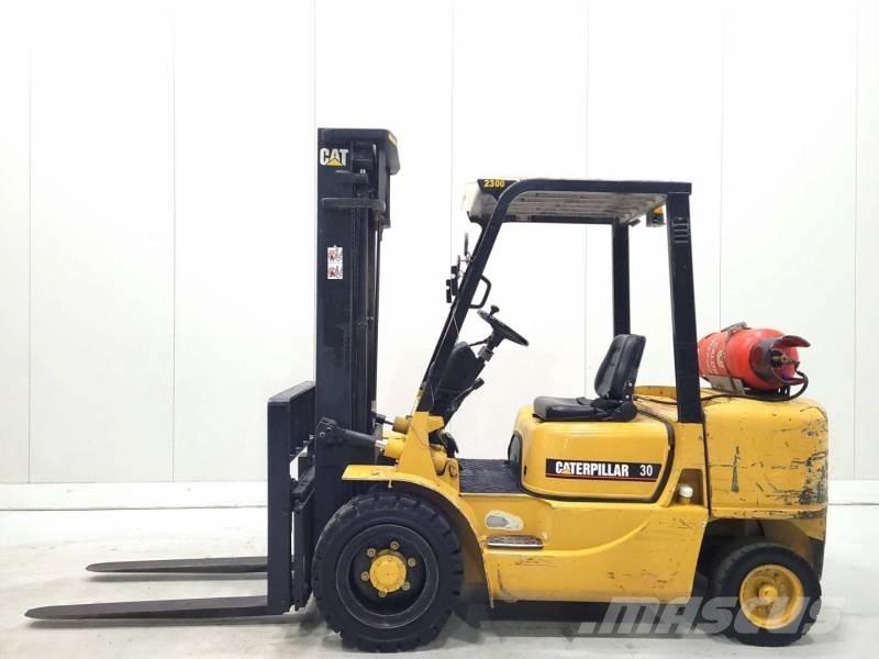 CAT GP30K Газові навантажувачі