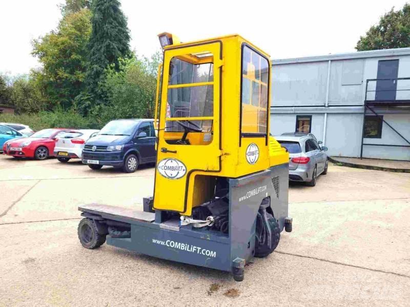 Combilift C3000 GAS Чотириходові річ-траки