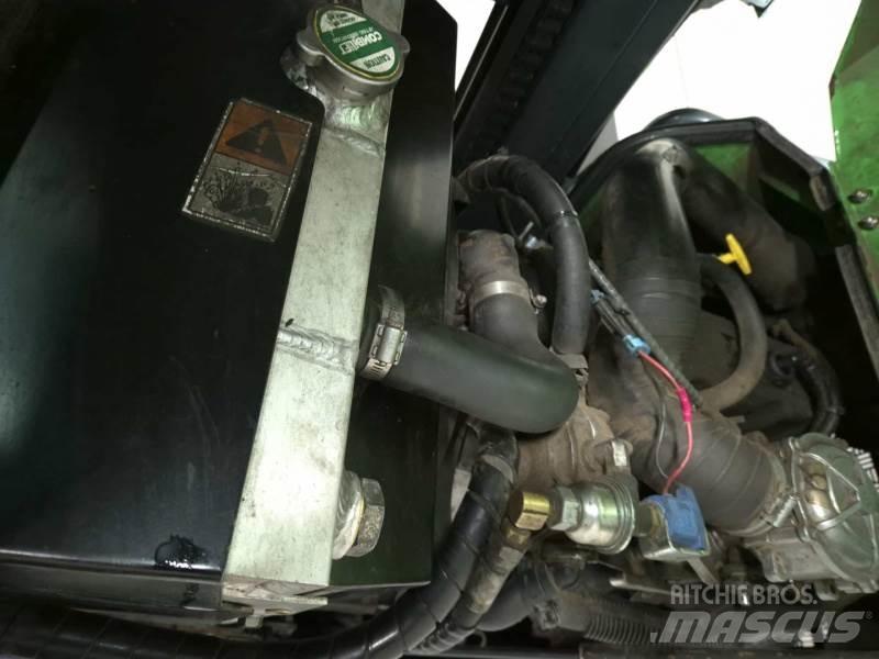 Combilift C4000 Чотириходові річ-траки