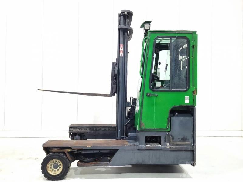 Combilift C4800 Бокові навантажувачі