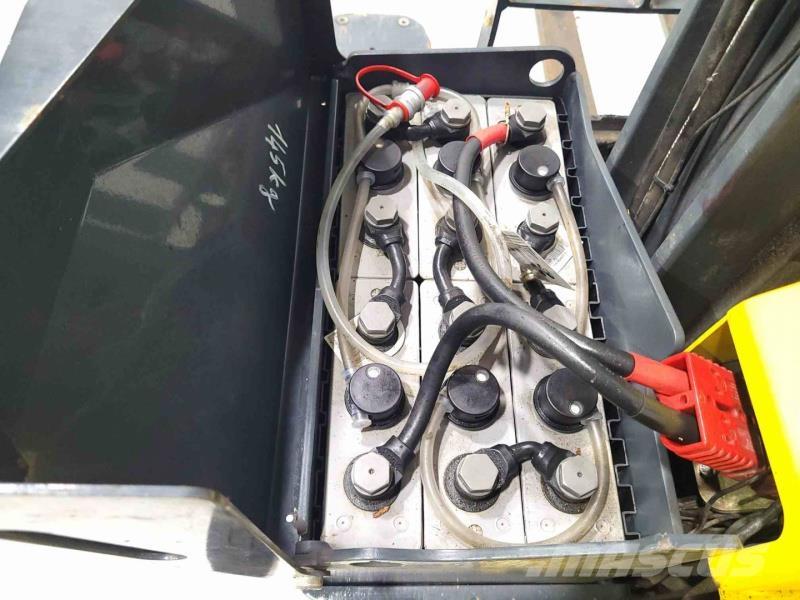 Combilift COMBI-WR4 Чотириходові річ-траки