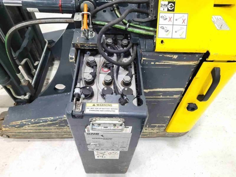 Combilift CS1500 Самохідні електроштабелери