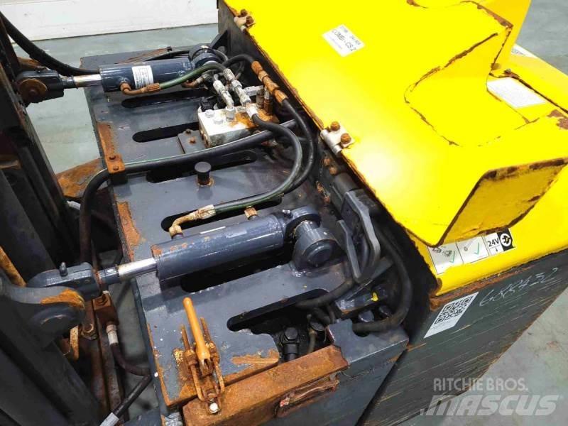 Combilift CS1500 Самохідні електроштабелери