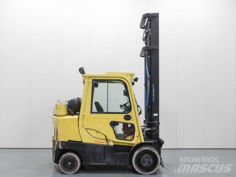 Hyster S7.00FT Газові навантажувачі