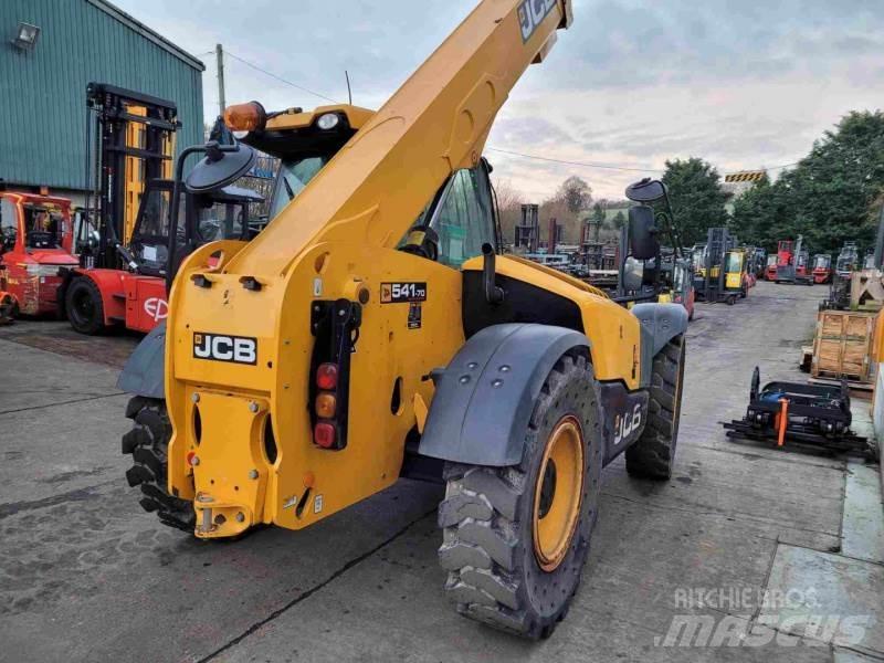 JCB 541-70WM Телескопічні навантажувачі