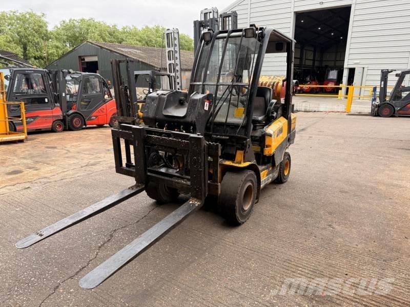 JCB TLT30G Телескопічні навантажувачі