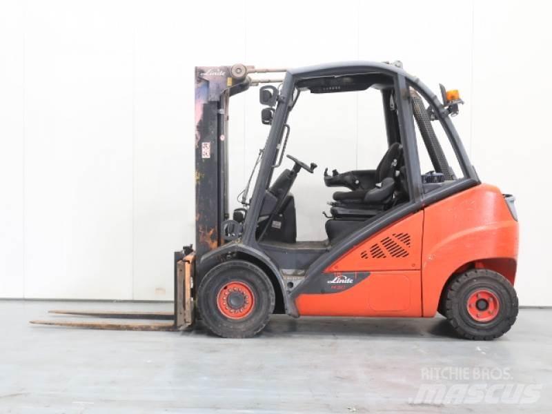 Linde H30D-02 393 Дизельні навантажувачі