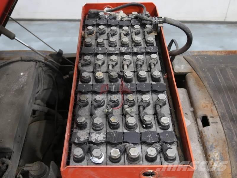 Linde P60Z 126-00 Тягачі колісні
