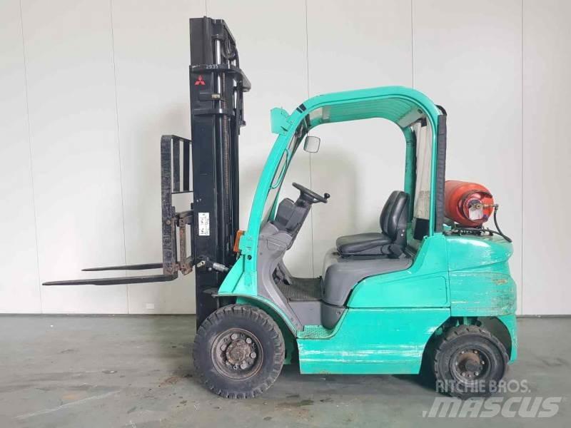 Mitsubishi FG25N Газові навантажувачі
