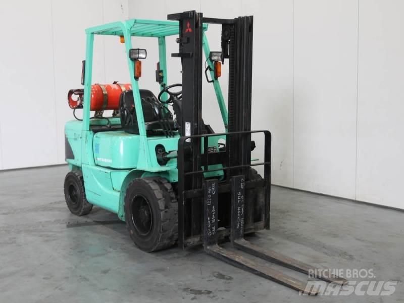 Mitsubishi FG35K Газові навантажувачі