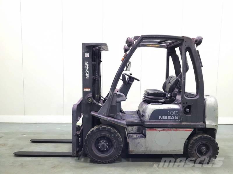Nissan FD02A20 Дизельні навантажувачі