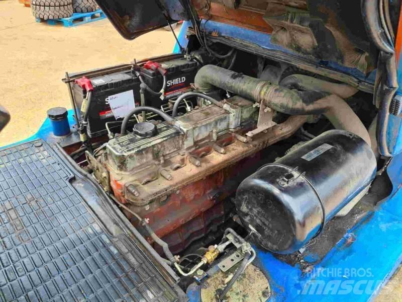 Nissan FO4D40Q2 Дизельні навантажувачі