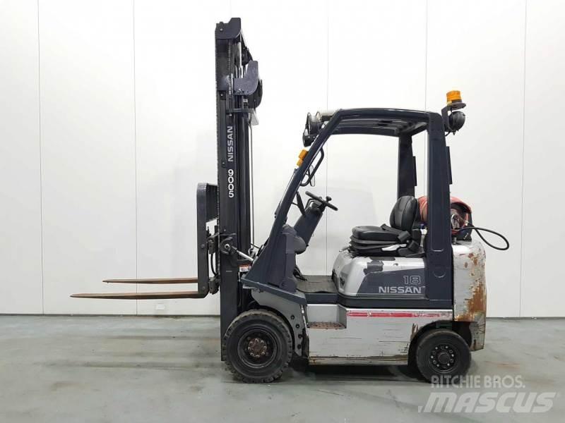 Nissan P1D1A18LQ Газові навантажувачі