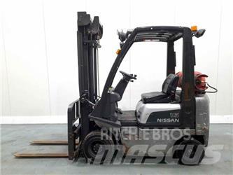 Nissan PD01A15PQ Газові навантажувачі
