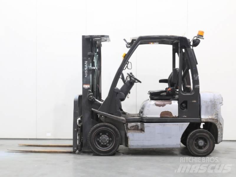 Nissan Y1D2A25Q Дизельні навантажувачі