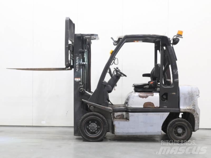 Nissan Y1D2A25Q Дизельні навантажувачі