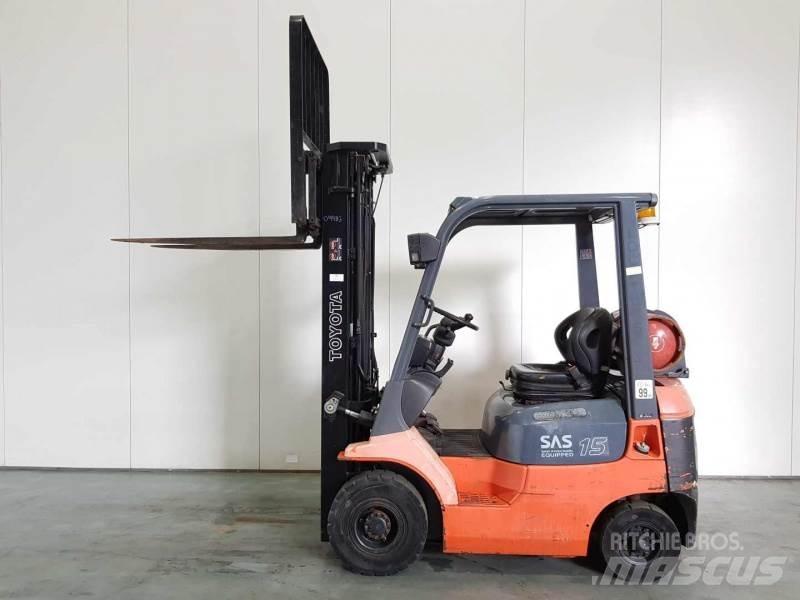 Toyota 42-7FGF15 Газові навантажувачі
