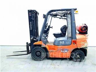 Toyota 42-7FGF25 Газові навантажувачі