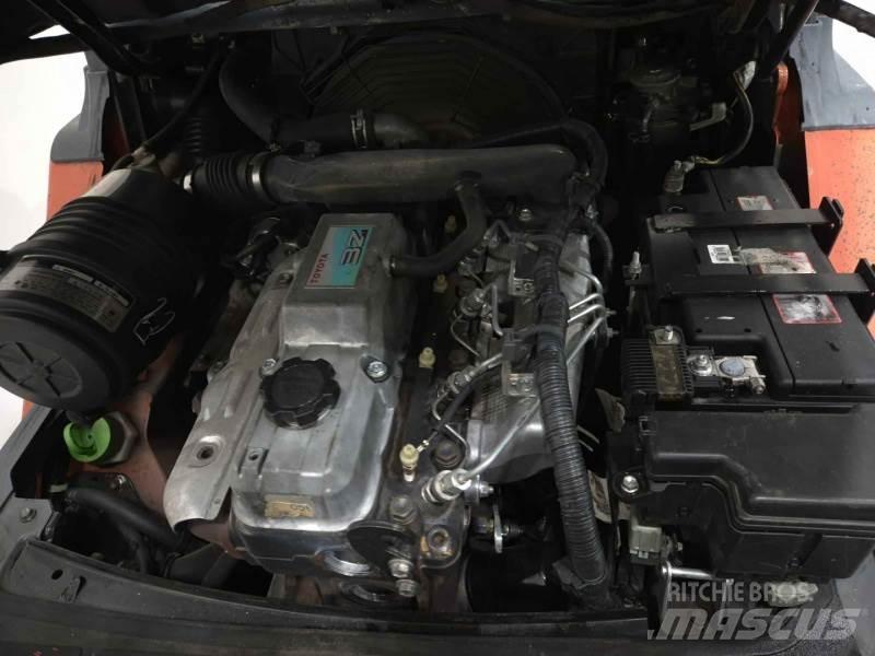 Toyota 52-8FDJF35 Дизельні навантажувачі