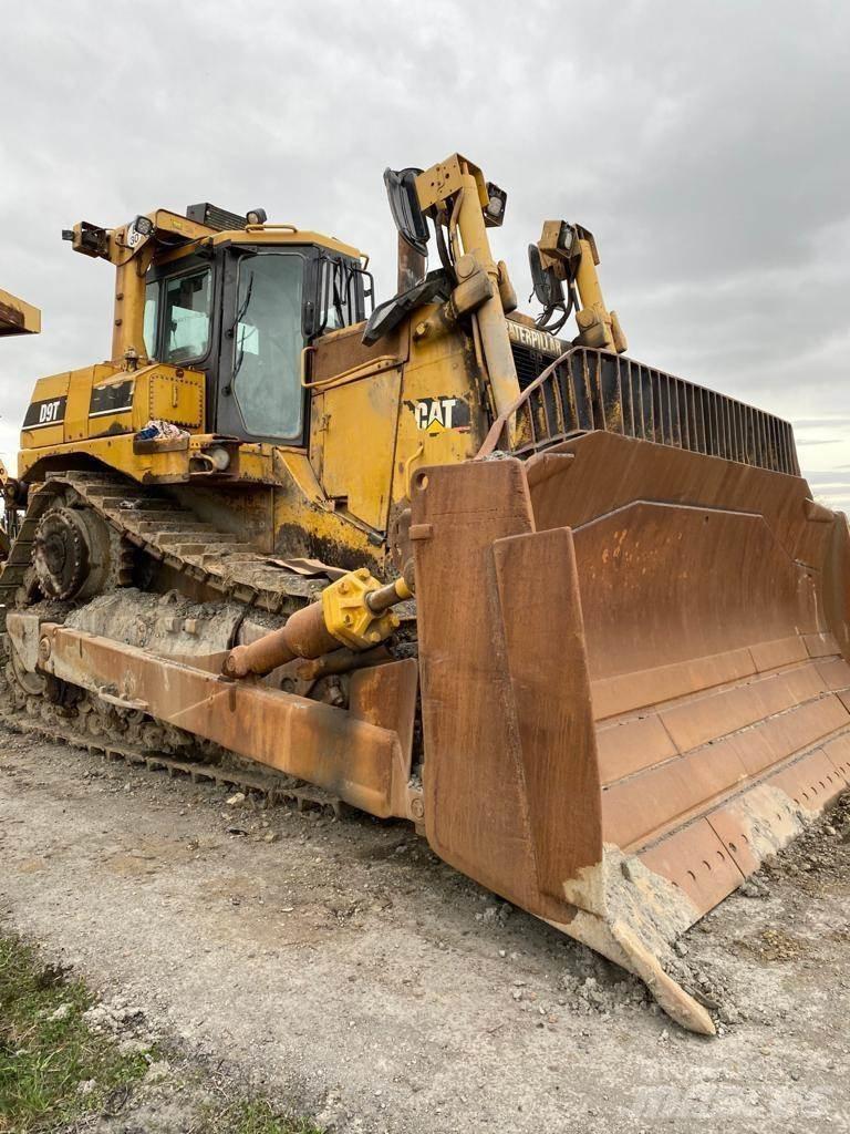 CAT D9T Гусеничні бульдозери