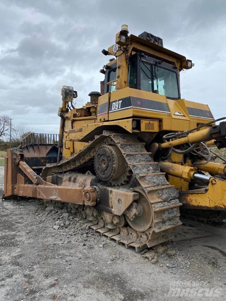 CAT D9T Гусеничні бульдозери