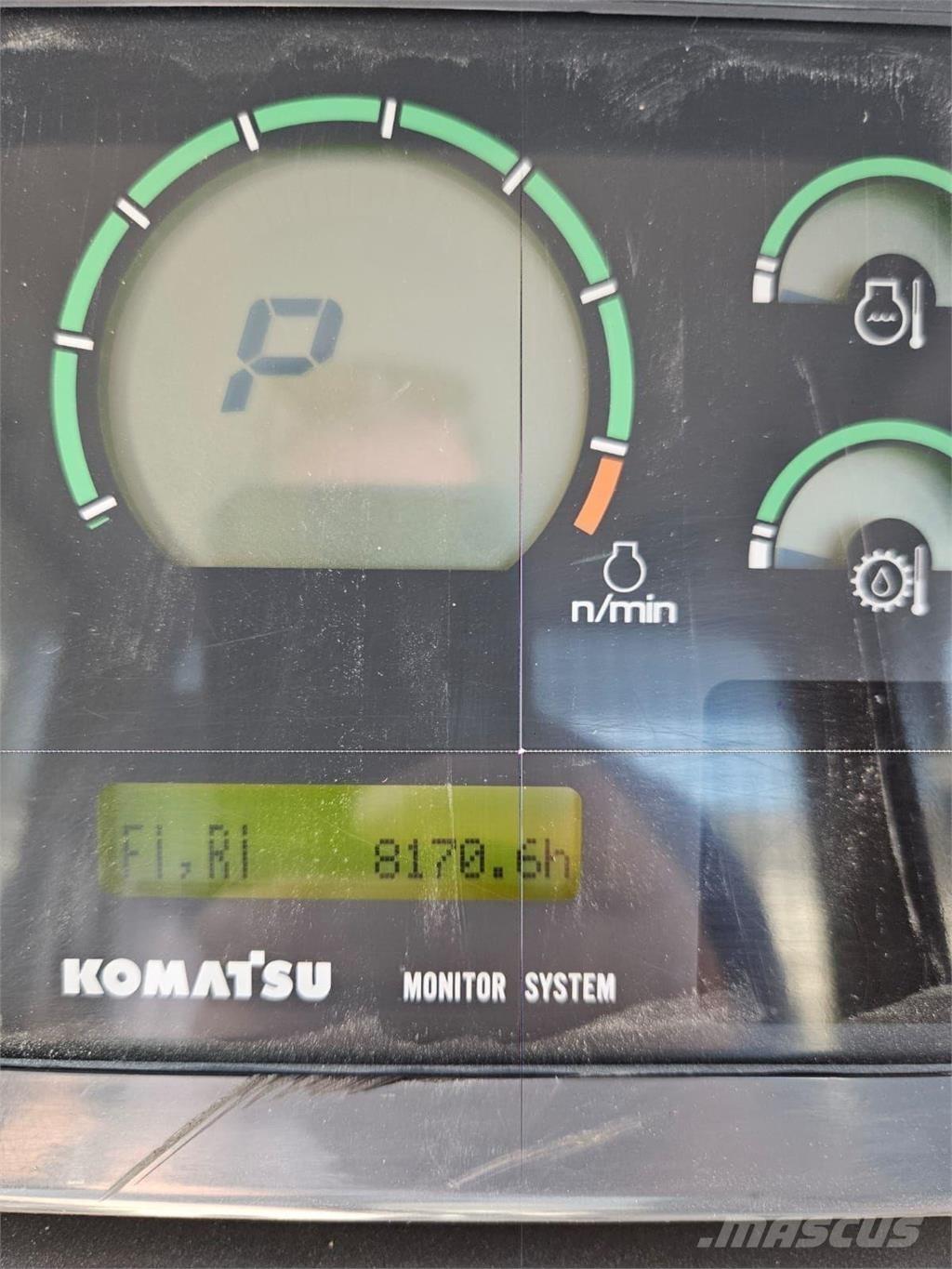 Komatsu D61PX-15 Гусеничні бульдозери