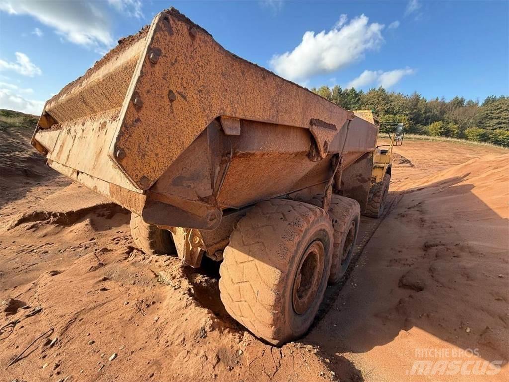 Volvo A25D Зчленовані самоскиди