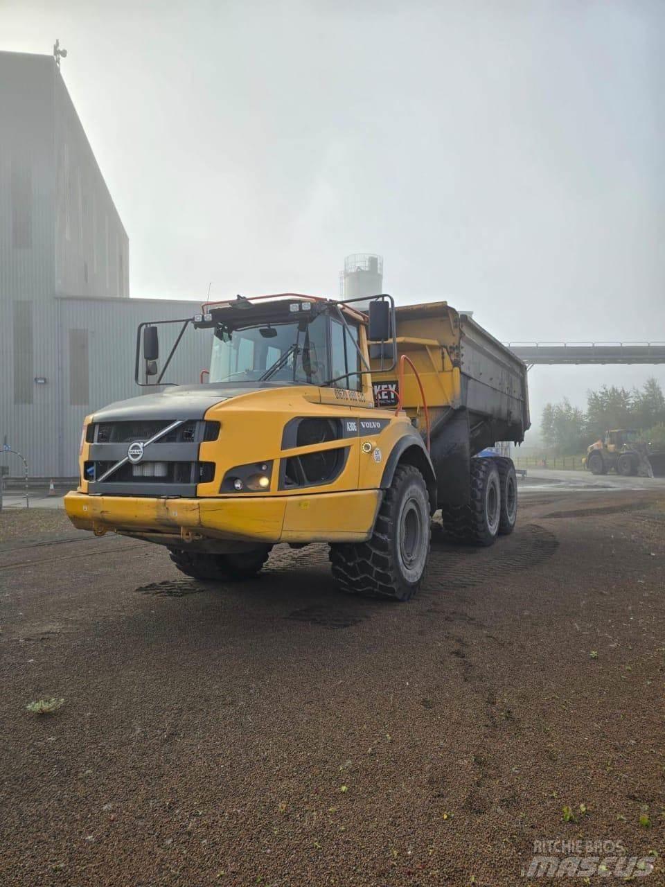 Volvo A30G Зчленовані самоскиди