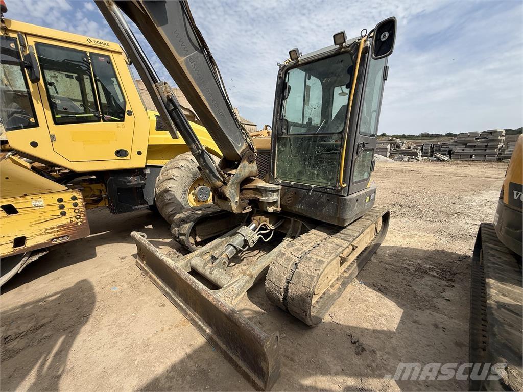 Volvo ECR88D Гусеничні екскаватори