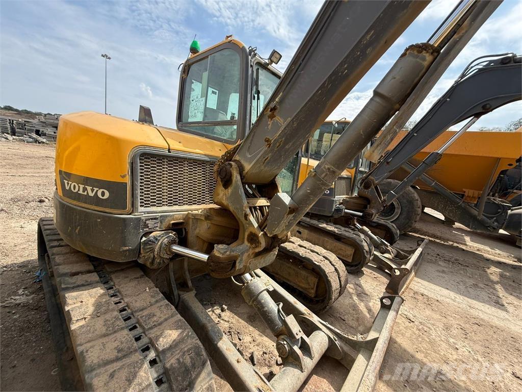 Volvo ECR88D Гусеничні екскаватори