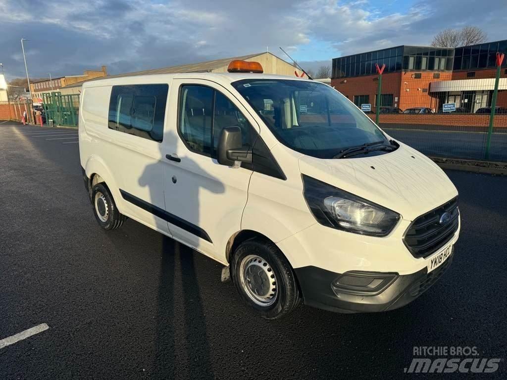 Ford  Мікроавтобуси