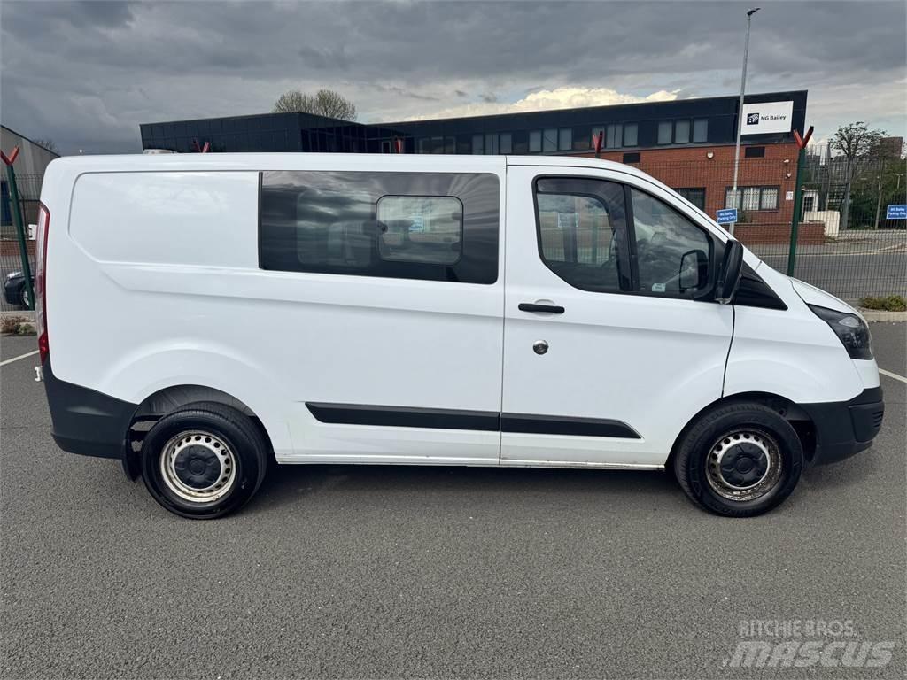 Ford  Мікроавтобуси