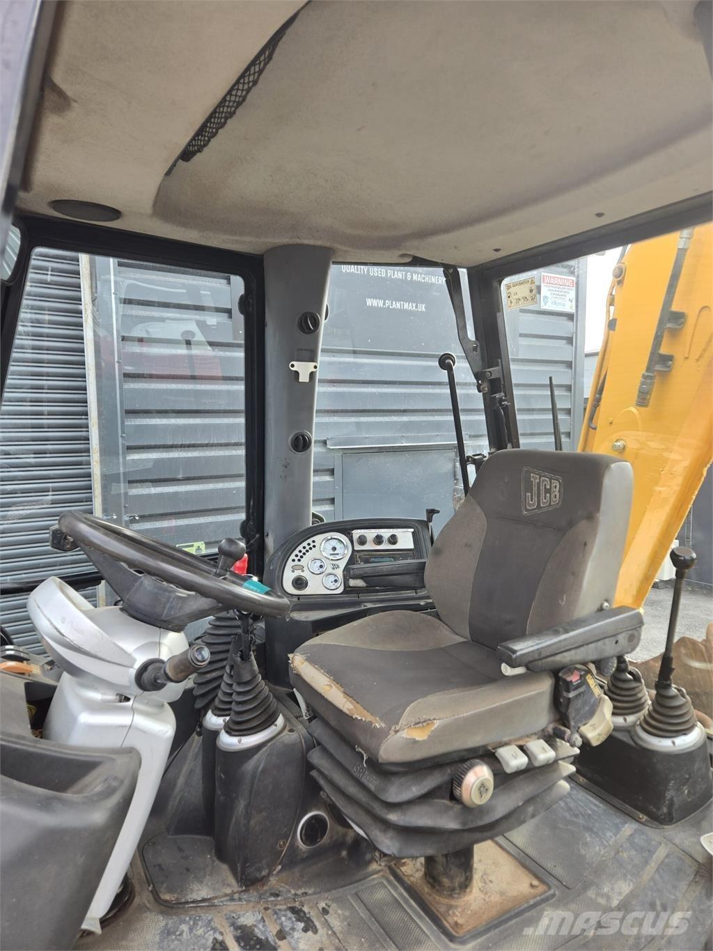 JCB 3CX Екскаватори-навантажувачі