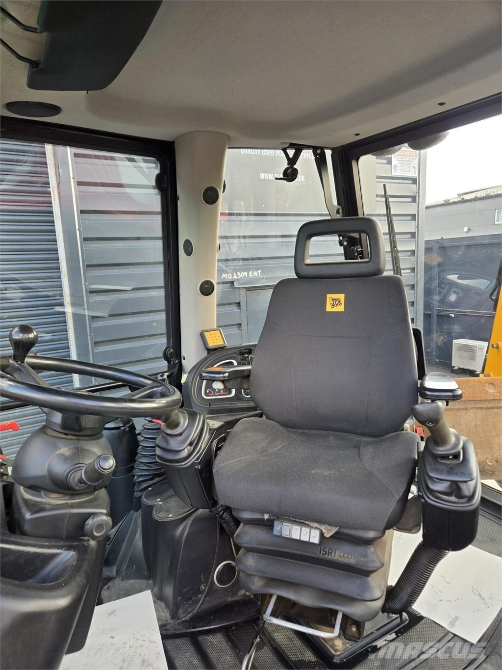 JCB 3CX Екскаватори-навантажувачі