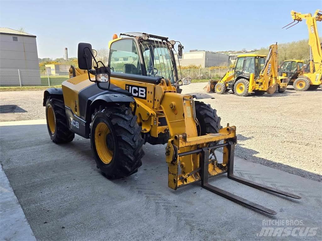 JCB 535-95 Телескопічні навантажувачі