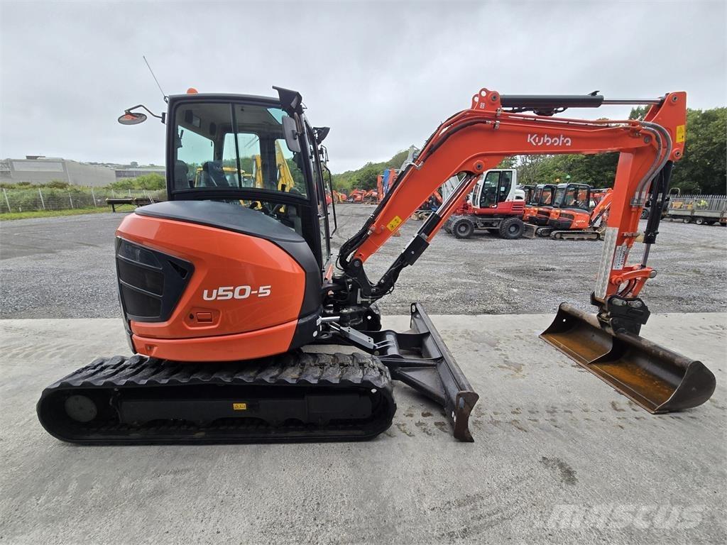 Kubota U50-5 Середні екскаватори 7т. - 12т.