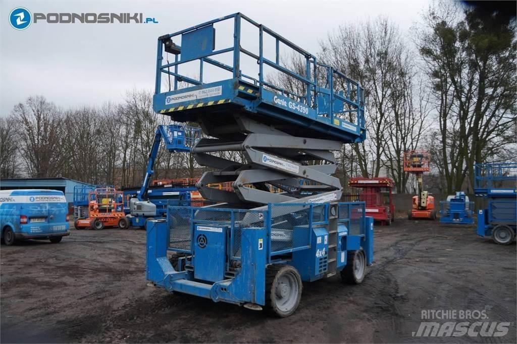 Genie 4390 Підйомники-ножиці